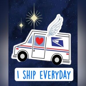 💌I ship daily📦.  💵OPEN TO OFFERS 💵